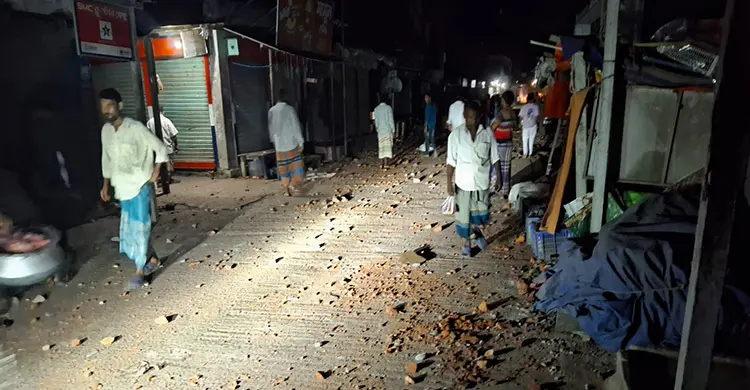 ফরিদপুরে আধিপত্য বিস্তার নিয়ে চার গ্রামের সংঘর্ষ, আহত ২০