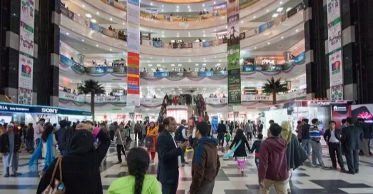 ৯টার বদলে ১১টায় খোলা, রাত ৮টা পর্যন্ত ব্যবসা চান দোকান মালিকরা